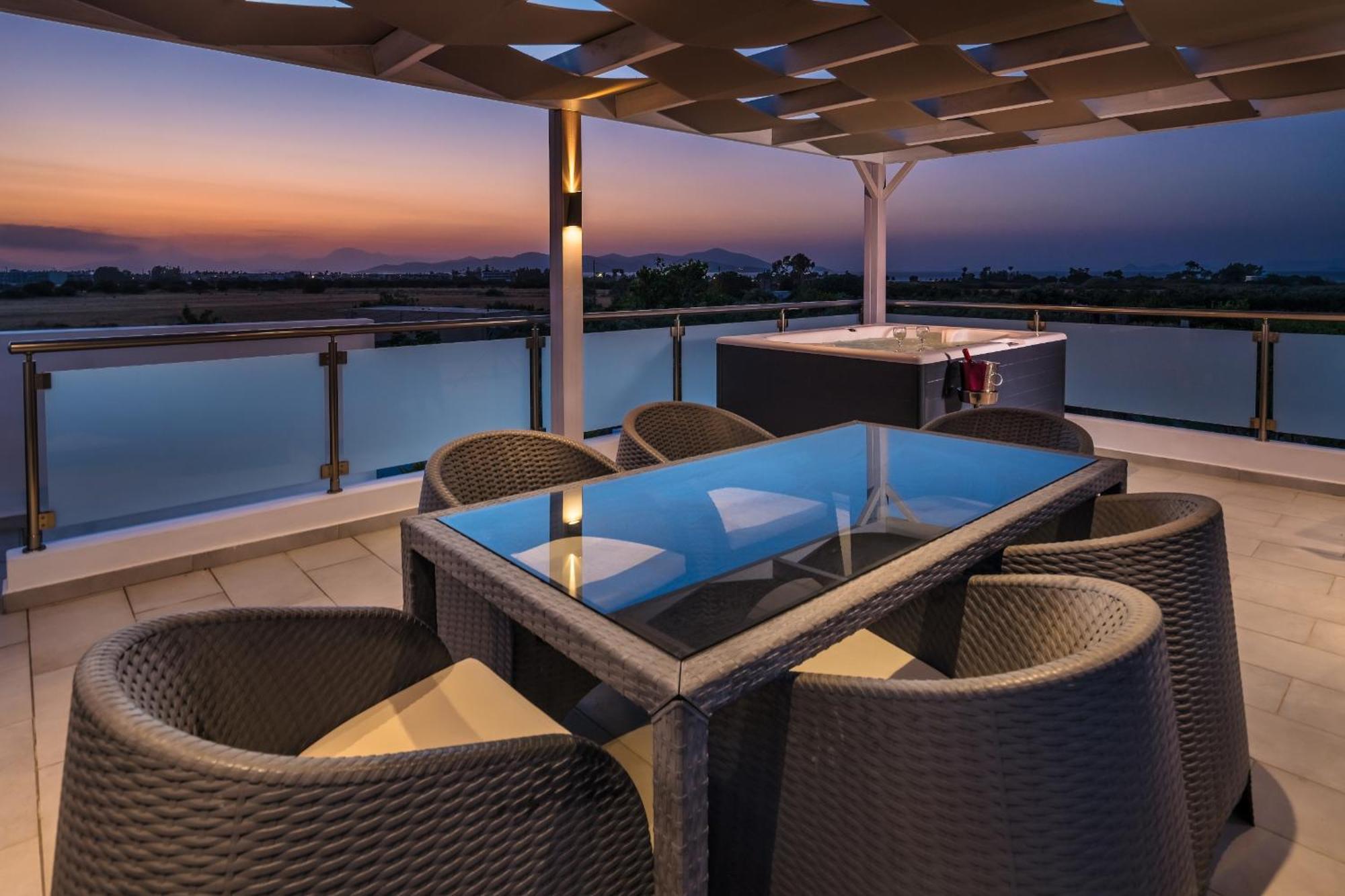 Asteria Pearl Villa 2 With Rooftop Jacuzzi Tigaki Exterior foto
